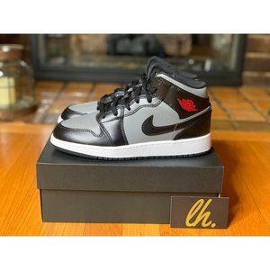 Sz 5.5y Air Jordan 1 Mid "Particle Grey"
